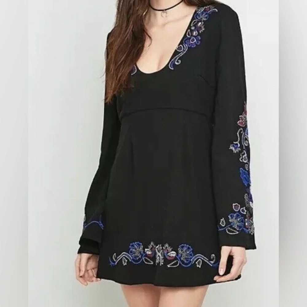 Free People Holiday Folk Dress Women's 10 Embroidered Bell Sleeve Black Boho NWT